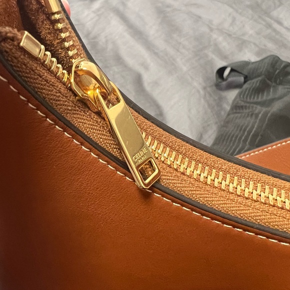 Celine Ava (detachable strap) - Picture 5 of 7